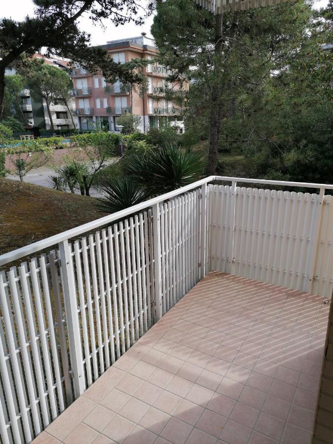 Condominio Rosa Lignano Sabbiadoro Bagian luar foto